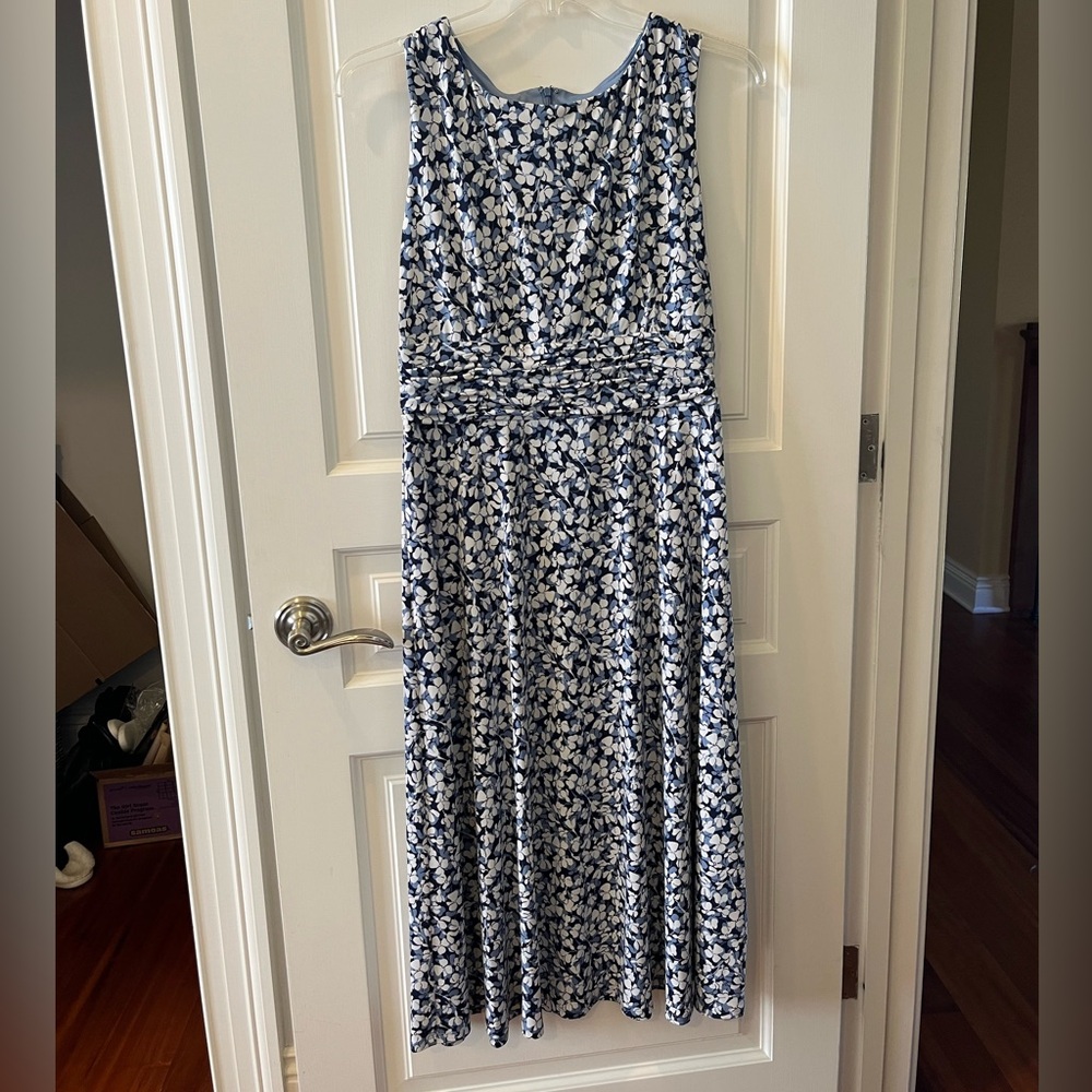 Jessica Howard Blue and White Floral Dress Size 12